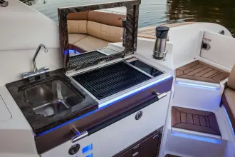 Thumbnail von Sea Ray SLX 350