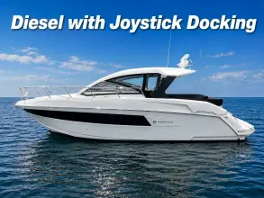 Cruisers Yachts 390 Express Coupe