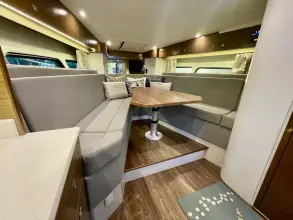 Thumbnail von Cruisers Yachts 390 Express Coupe