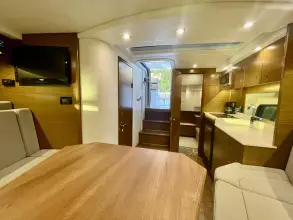 Thumbnail von Cruisers Yachts 390 Express Coupe