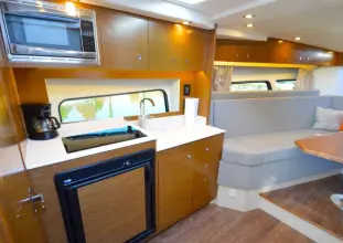 Thumbnail von Cruisers Yachts 390 Express Coupe