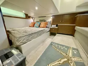 Thumbnail von Cruisers Yachts 390 Express Coupe