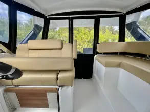 Thumbnail von Cruisers Yachts 390 Express Coupe