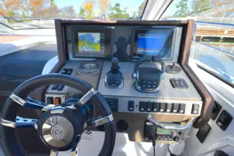 Thumbnail von Cruisers Yachts 390 Express Coupe