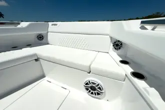 Thumbnail von Intrepid 35 Panacea