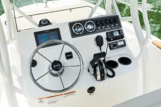 Thumbnail von Boston Whaler 190 Montauk