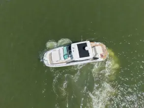 Thumbnail von Sea Ray 320 Sundancer