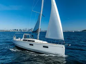 Thumbnail von Beneteau Oceanis 38.1 Grazie