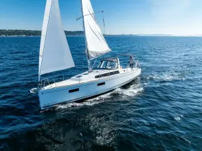 Thumbnail von Beneteau Oceanis 38.1 Grazie