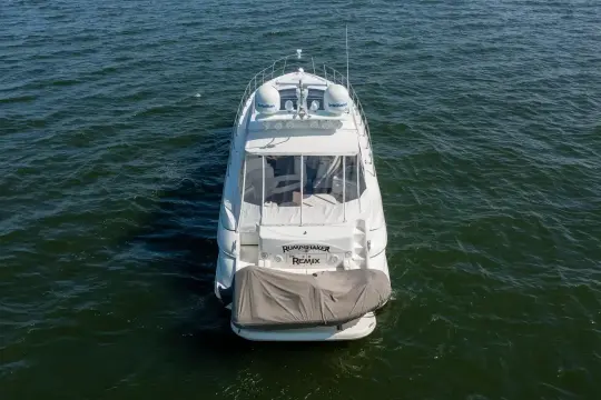 Cruisers Yachts 5370 Express Rumpshaker The Remix