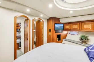 Thumbnail von Cruisers Yachts 5370 Express Rumpshaker The Remix