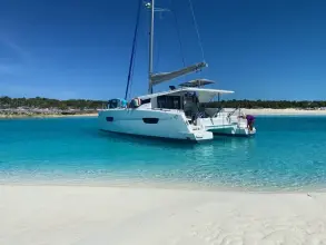 Fountaine Pajot Lucia 40 Sabai Sabai