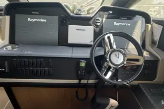Thumbnail von Sea Ray 590 Fly Bridge