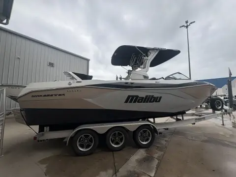Malibu 26 LSV