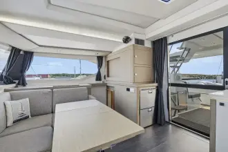 Thumbnail von Fountaine Pajot Astrea 42 Nauti Mollie
