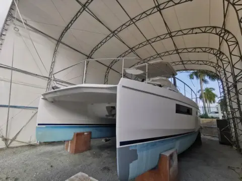 Leopard 43 Powercat  Lonestar