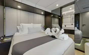 Thumbnail von Sunreef Yachts 70 OCEAN VIBES