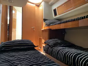 Thumbnail von Riviera 42 Flybridge