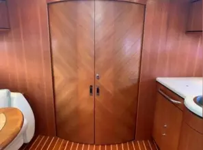 Thumbnail von Tiara Yachts 3900 Sovran