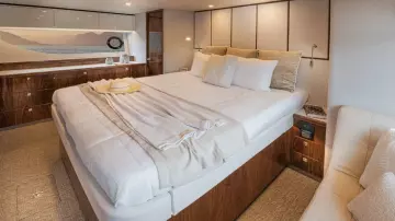 Thumbnail von Riviera 64 Sports Motor Yacht