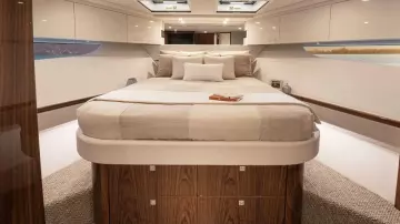 Thumbnail von Riviera 64 Sports Motor Yacht