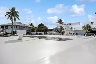 Thumbnail von Tiara Yachts 48LS