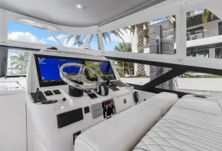 Thumbnail von Intrepid 438 Evolution Salty Dog