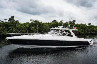 Thumbnail von Intrepid 475 Sport Yacht LUMA IV