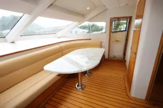 Thumbnail von Hatteras 80 Enclosed Bridge Skylounge