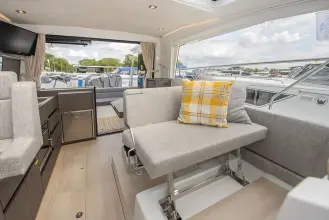 Thumbnail von Sealine C335 Available Now