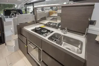 Thumbnail von Sealine C335 Available Now