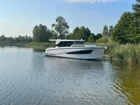 Delphia 10 Sedan DP 011 NEW BUILD 