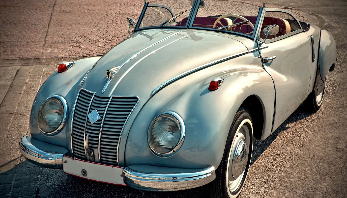 Insights on Regular Valuation Reports for Classic Cars